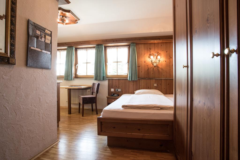Meiser Rosenstuben Hotel Фихтенау Екстериор снимка