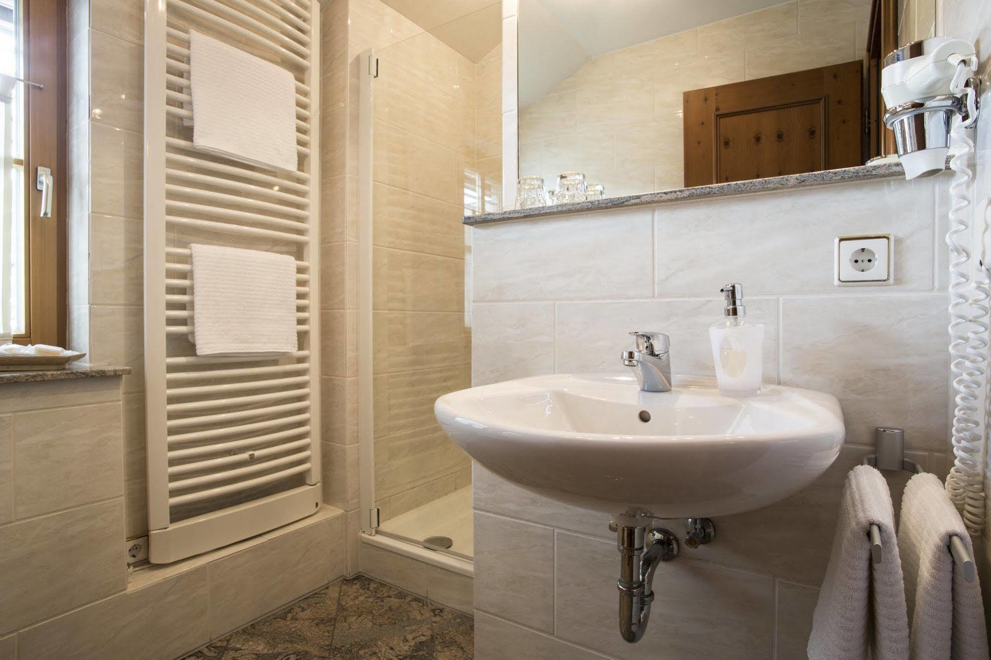 Meiser Rosenstuben Hotel Фихтенау Екстериор снимка