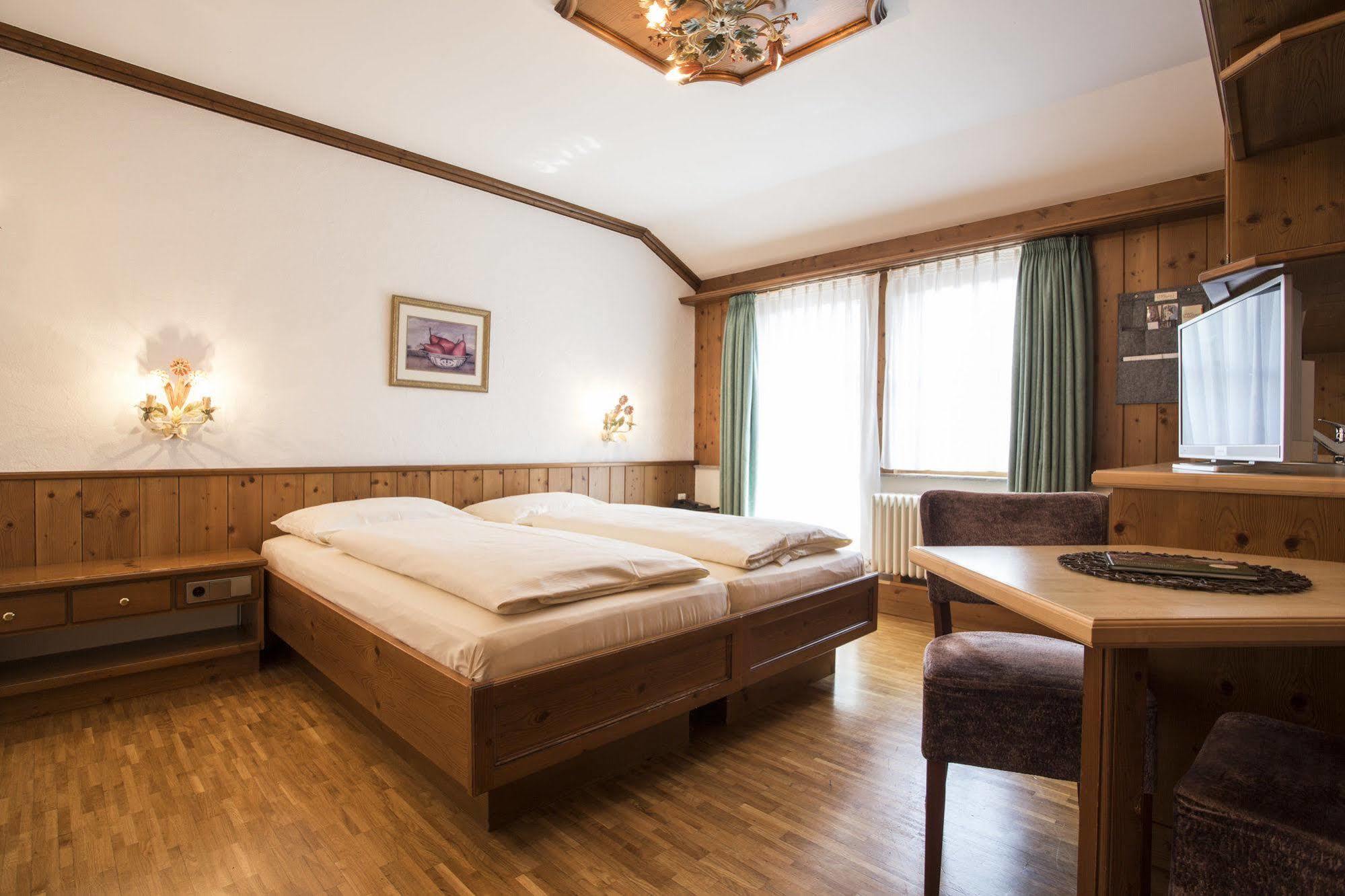 Meiser Rosenstuben Hotel Фихтенау Екстериор снимка
