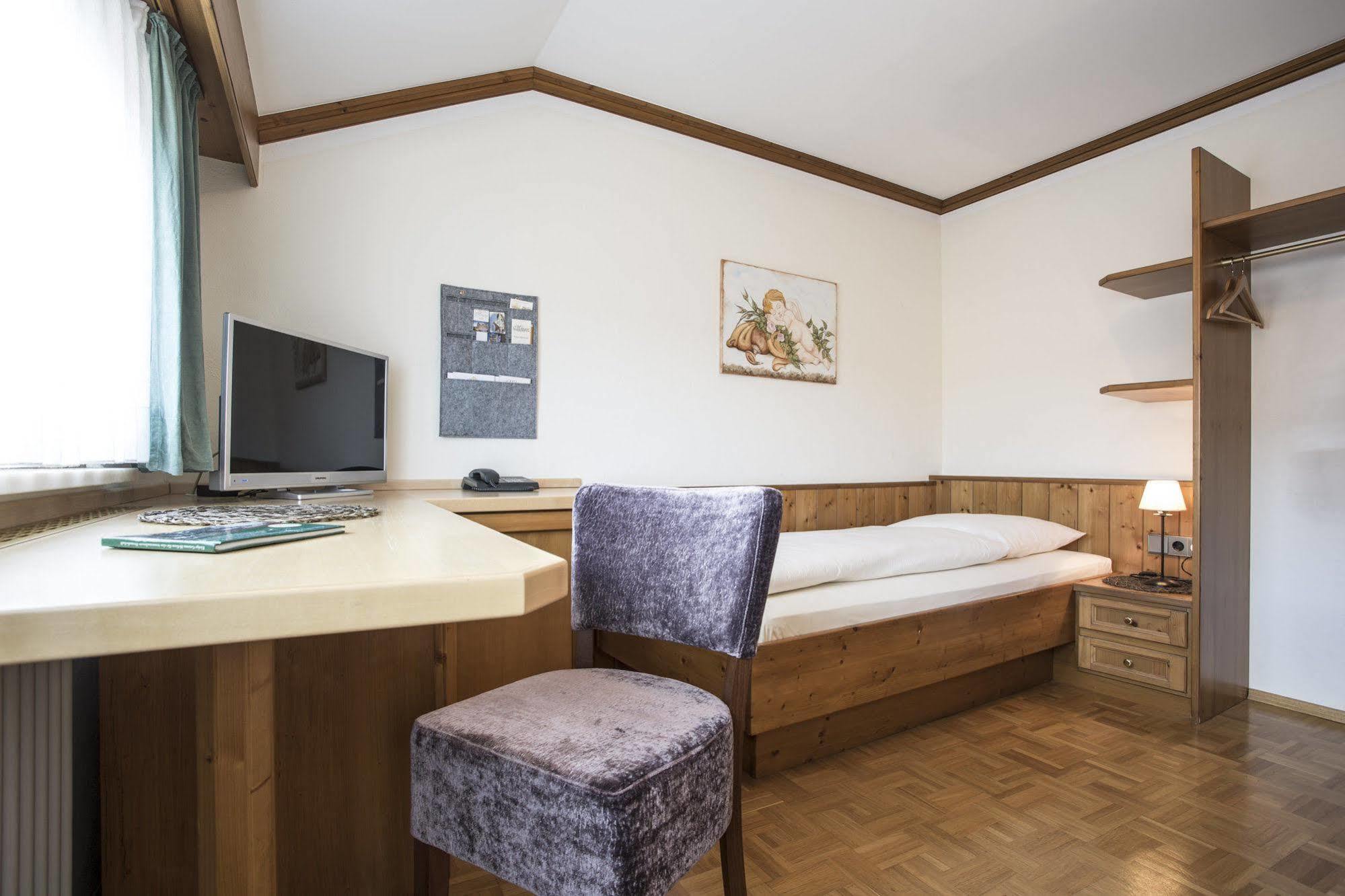 Meiser Rosenstuben Hotel Фихтенау Екстериор снимка
