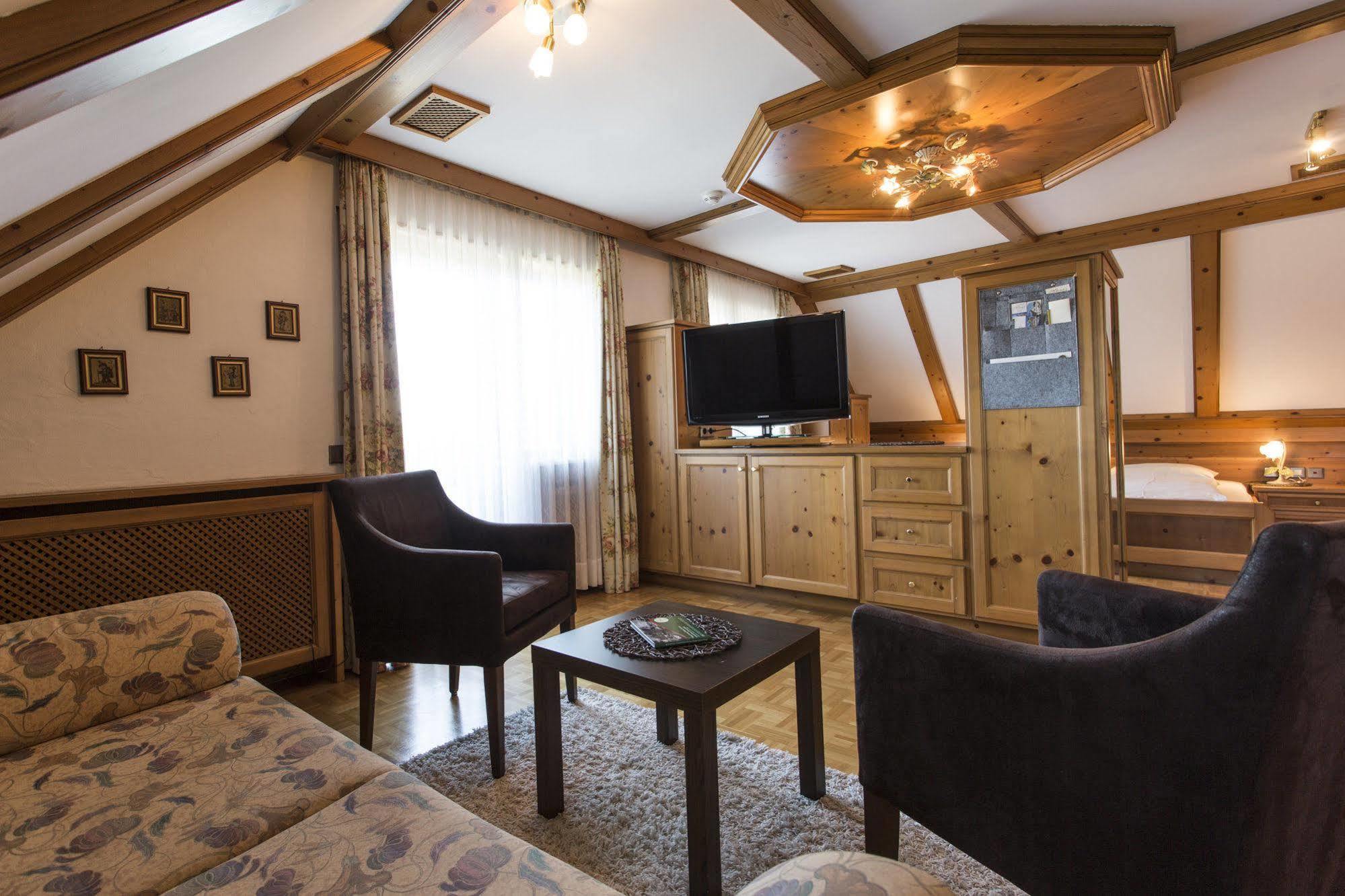 Meiser Rosenstuben Hotel Фихтенау Екстериор снимка